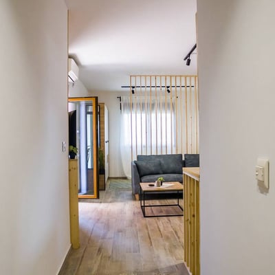 Аренда уютной 2-комнатной квартиры, 42 м², недалеко от центра города, Белград, Сербия